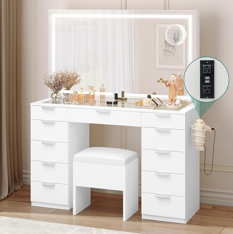 ihocon: YITAHOME Vanity Desk Set with Large LED Lighted Mirror & Power Outlet 內建LED照明梳妝台, 附可儲物梳妝凳