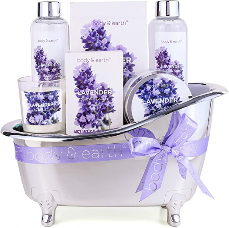 ihocon: BODY & EARTH Bath Spa Baskets Gift Set for Women, 7 Pcs Lavender 7件式薰衣草沐浴禮籃