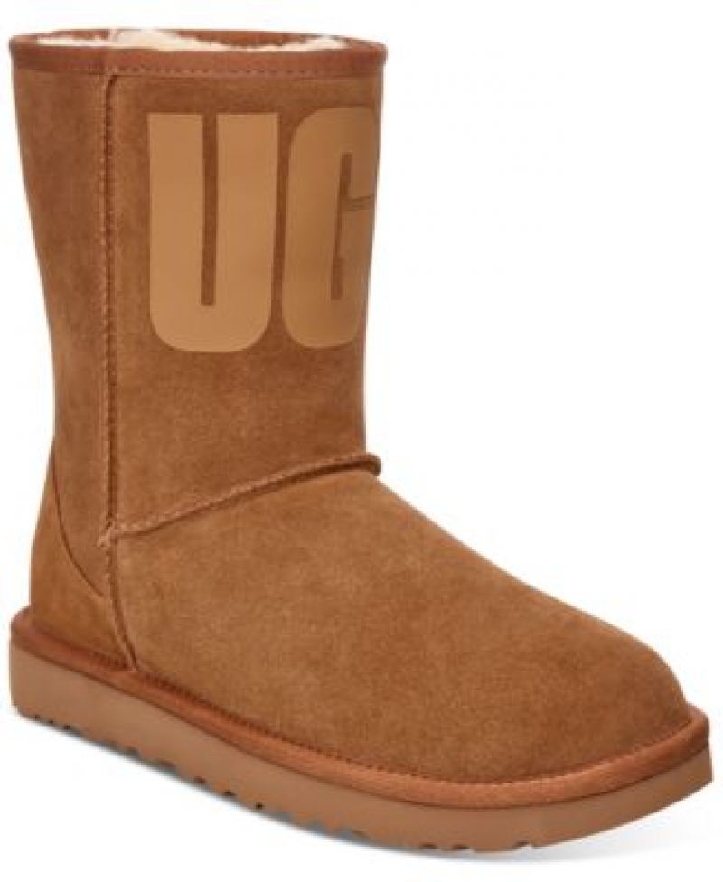 ihocon: UGG® Women's Classic Short Rubber Logo Cold-Weather Boots女靴-2色可選 
